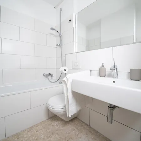 Apartment Blue - Zentral Und Gut Angebunden Düsseldorf Eksteriør billede