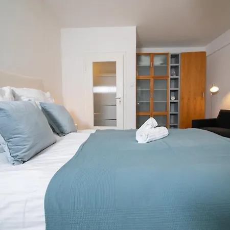 Apartment Blue - Zentral Und Gut Angebunden Düsseldorf Eksteriør billede