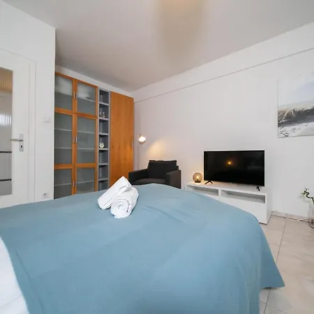 Apartment Blue - Zentral Und Gut Angebunden Düsseldorf Eksteriør billede